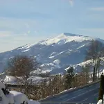 In Near Slopes Apartment *
