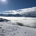 In Near Slopes Apartment *