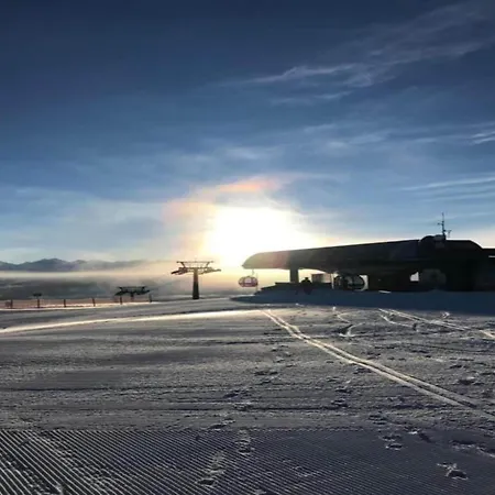 In Near Slopes Apartament